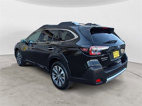 Used 2024 Subaru Outback Touring XT image 3