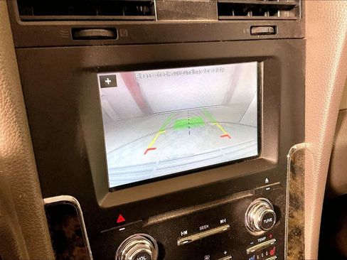 Used 2016 Lincoln Navigator Select image 17