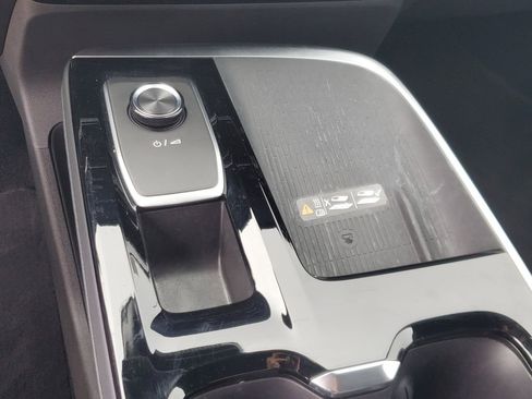 Used 2025 Buick Enclave Preferred image 28