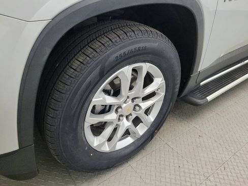 Used 2018 Chevrolet Traverse LS FWD image 31