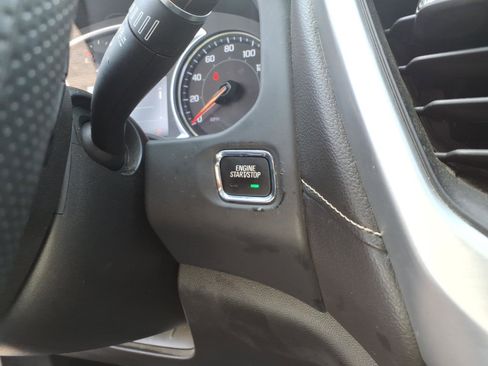 Used 2021 GMC Acadia SLE w/ Elevation Edition image 11