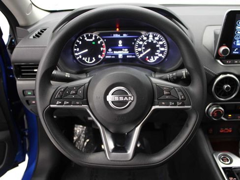 Used 2025 Nissan Sentra SV FWD image 19