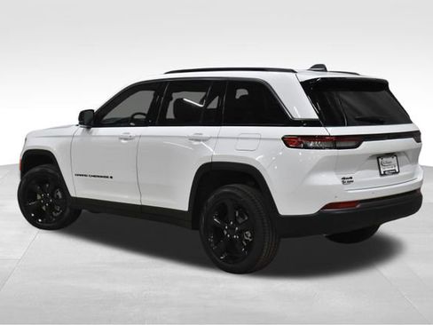 New 2026 Jeep Grand Cherokee Limited w/ Limited Altitude Package image 7