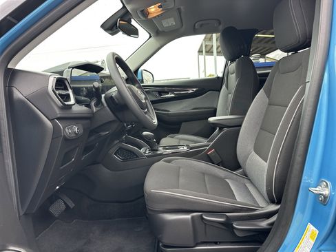 Used 2025 Chevrolet TrailBlazer LT image 10