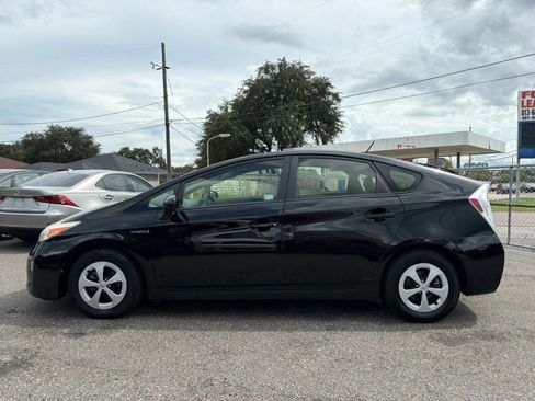 Used 2014 Toyota Prius Two FWD image 5