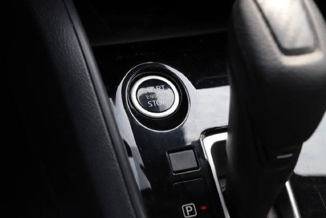Used 2025 Nissan Versa SV FWD image 27