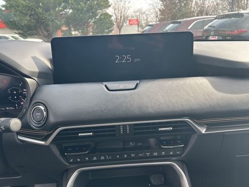 New 2025 MAZDA CX-90 Plug-In Hybrid w/ Premium Plus image 19