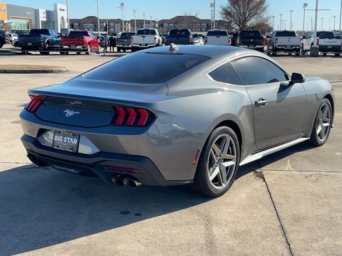 Used 2024 Ford Mustang EcoBoost image 3