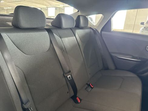 Used 2025 Kia K4 FWD image 25