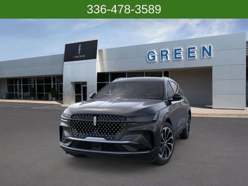 New 2026 Lincoln Nautilus Reserve image 2