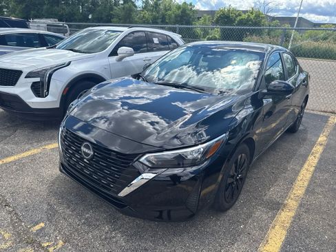Used 2025 Nissan Sentra S FWD image 26