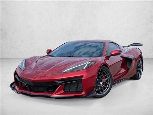 Used 2024 Chevrolet Corvette Z06 w/ Z07 Performance Package image 1