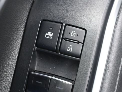 Certified 2021 Toyota Highlander Platinum AWD/4WD image 13