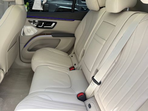 Used 2023 Mercedes-Benz EQS 450+ SUV image 41