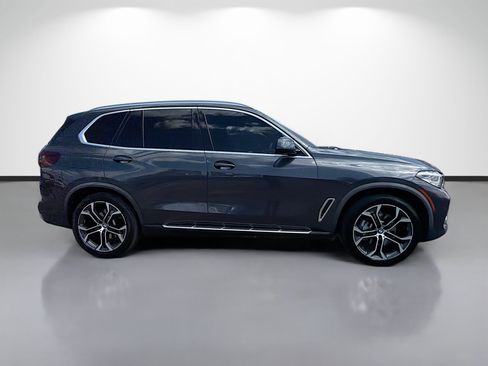 Used 2022 BMW X5 xDrive40i AWD/4WD image 2