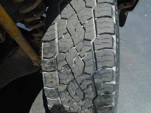 Used 2012 Ford F350 XLT w/ Camper Pkg image 17