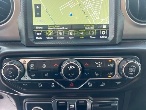 Used 2021 Jeep Wrangler Unlimited Sport AWD/4WD image 26