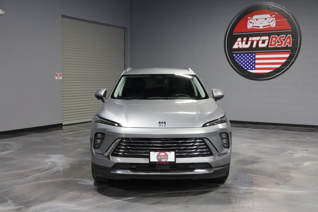 Used 2024 Buick Envision Preferred AWD/4WD image 2