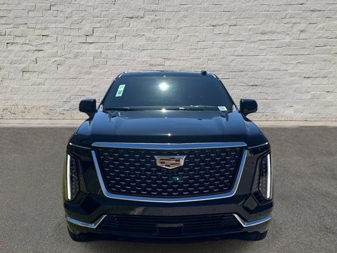 New 2026 Cadillac Escalade ESV 4WD w/ LPO, Floor Liner Package image 8