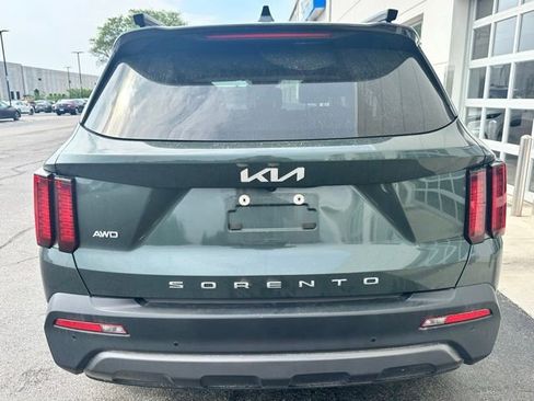 Used 2022 Kia Sorento S w/ Panoramic Sunroof Package AWD/4WD image 4
