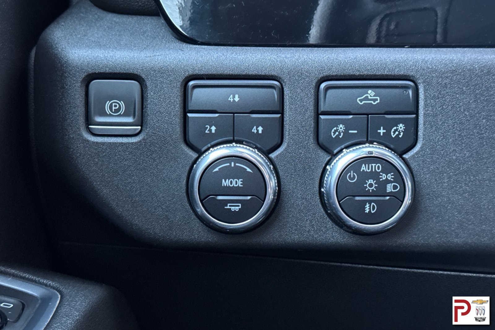 Certified 2024 GMC Sierra 3500 SLE w/ Preferred Package AWD/4WD image 32