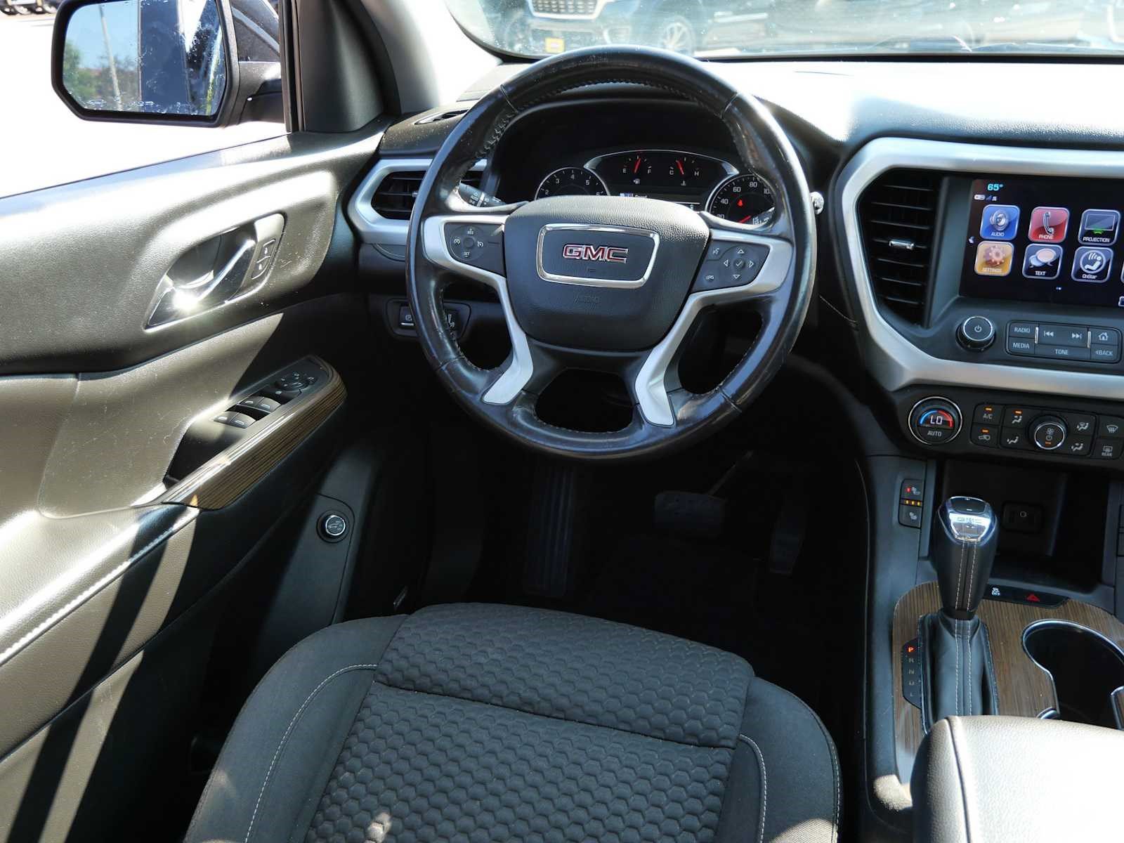 Used 2018 GMC Acadia SLE AWD/4WD image 9