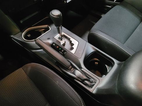Used 2018 Toyota RAV4 XLE AWD/4WD image 26