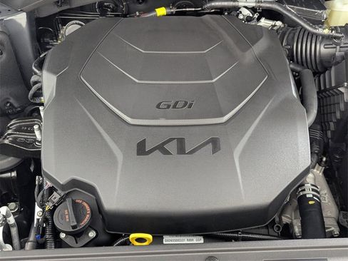 New 2025 Kia Telluride S image 10