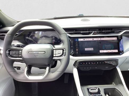 New 2026 Jeep Cherokee Laredo AWD/4WD image 11