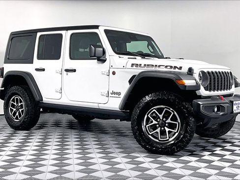 Used 2025 Jeep Wrangler Unlimited Rubicon AWD/4WD image 1
