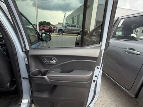 Used 2022 Honda Ridgeline Black Edition image 22