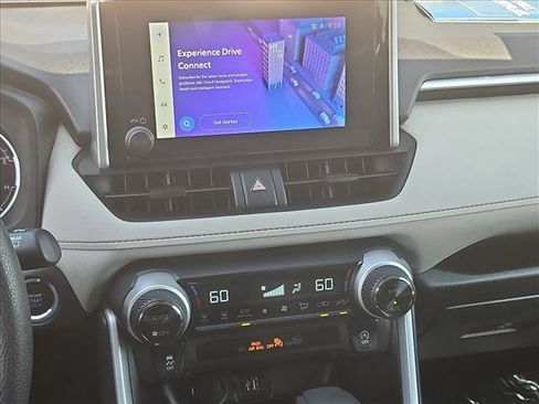 Used 2025 Toyota RAV4 XLE FWD image 19
