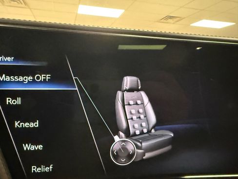 Used 2021 Cadillac Escalade ESV Sport Platinum image 20