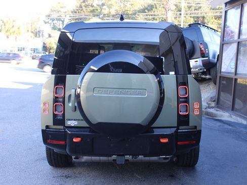 Used 2024 Land Rover Defender 130 X image 8