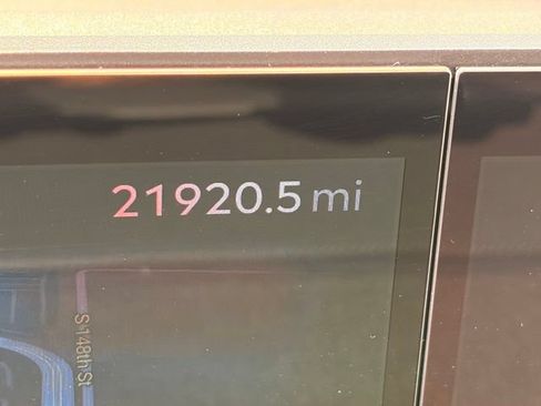 Used 2025 Lincoln Navigator Reserve AWD/4WD image 19