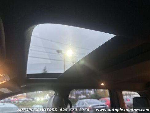 Used 2018 Jeep Grand Cherokee Limited image 28