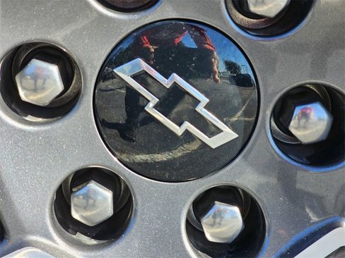 Used 2025 Chevrolet Tahoe Z71 w/ Z71 Off-Road Package image 11