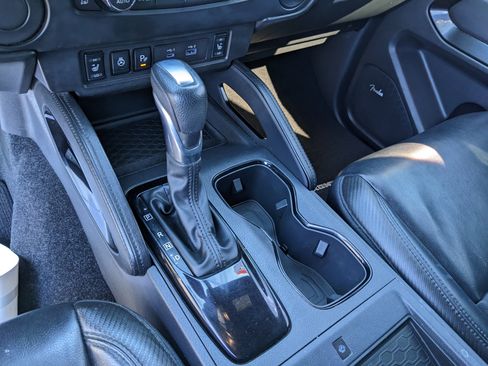 Used 2022 Nissan Frontier Pro-X w/ Pro-X Premium Package image 29