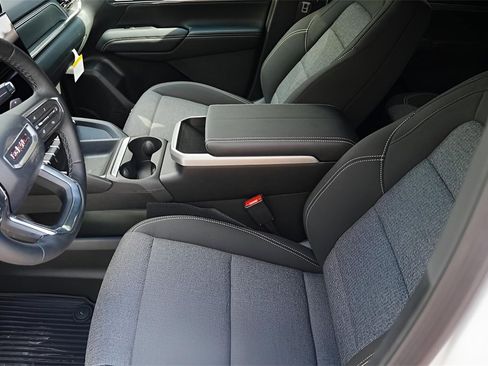 New 2026 GMC Terrain Elevation w/ Black Edition image 9