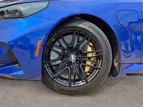 Used 2025 BMW M5 w/ Carbon Package image 9