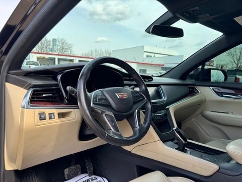 Used 2018 Cadillac XT5 Luxury image 14