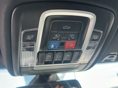 Used 2024 RAM 2500 Laramie w/ Sport Appearance Package image 23