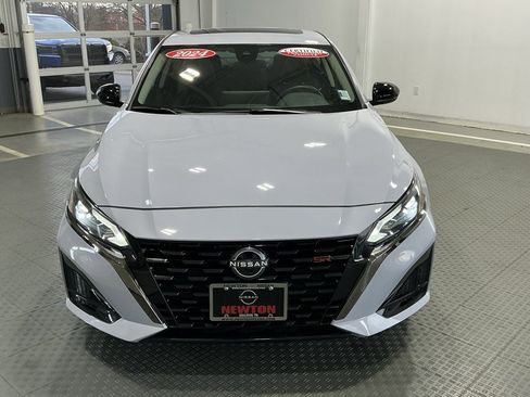 Used 2024 Nissan Altima 2.5 SR w/ SR Premium Package image 31