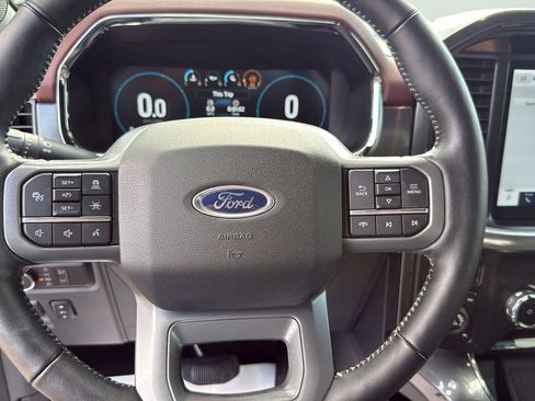 Used 2022 Ford F150 Lariat w/ Equipment Group 502A High AWD/4WD image 14