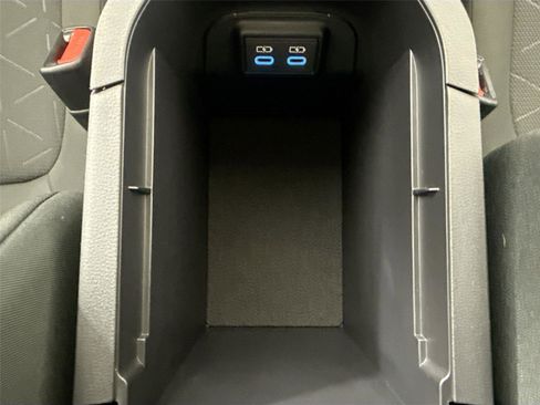 Used 2022 Toyota RAV4 XLE image 31