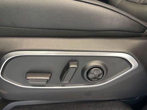 New 2026 Jeep Grand Wagoneer L Limited AWD/4WD image 16