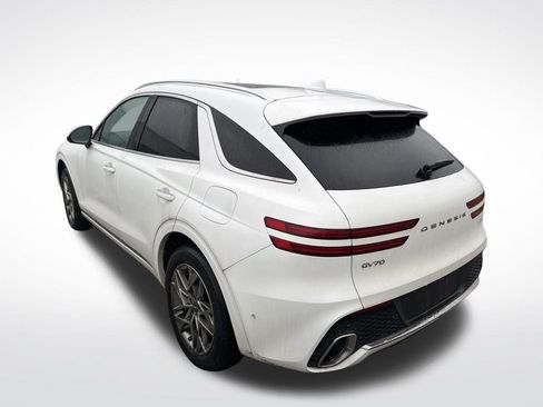 Certified 2023 Genesis GV70 2.5T w/ Advanced Package image 11