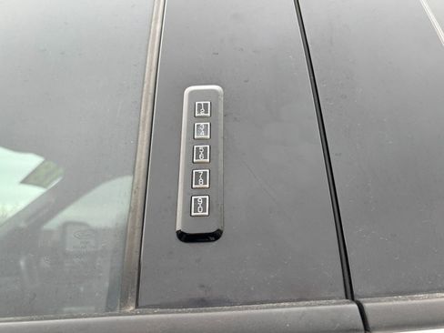 Used 2018 Ford F250 Lariat w/ Lariat Value Package image 11