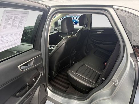 Used 2020 Ford Edge SEL FWD image 9