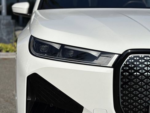 Used 2025 BMW iX xDrive50 image 7